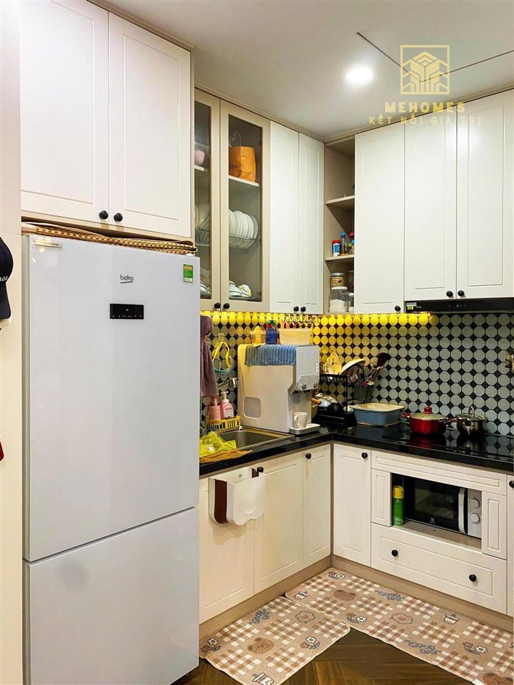 Giá siêu tốt 2pn emerald precinct giá chỉ 4.65 tỷ ( nhận nhà ) full nội thất tinh mắt  view đẹp