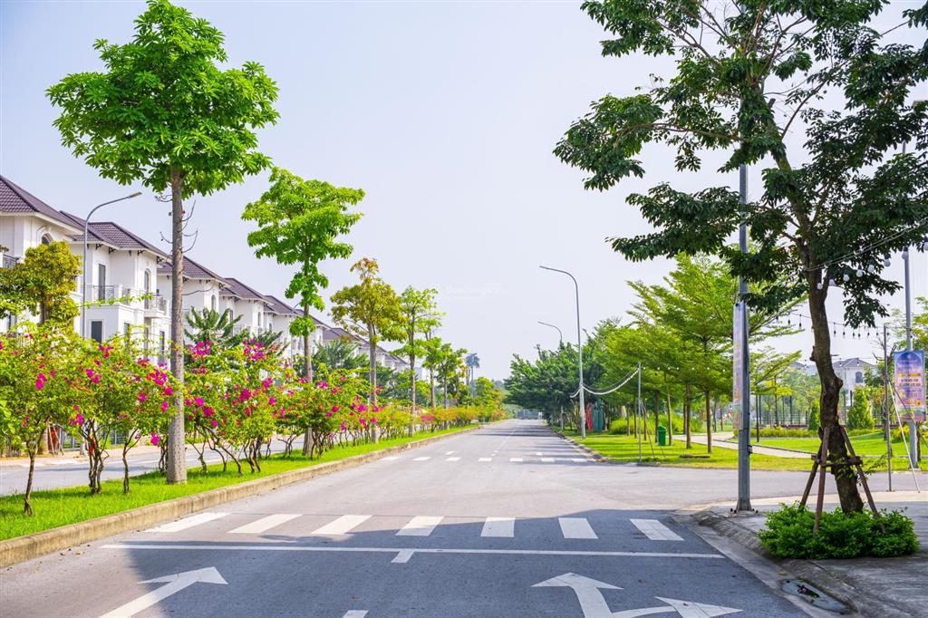 Chuyển nhượng biệt thự đơn lập đẹp tại centa city, sổ sang tên, cam kết không kê chênh giá