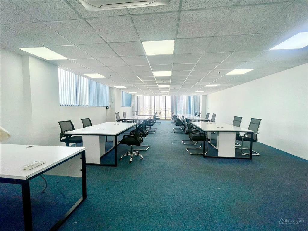 Cho thuê văn phòng trọn gói ung văn khiêm bình thạnh 90m2 full nội thất giá 26tr