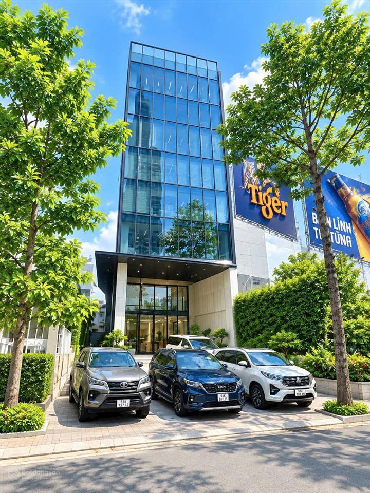 Cho thuê văn phòng the ascend building 181 nguyễn hữu cảnh, bình thạnh 300m2, giá 477.000 vnđ/m2