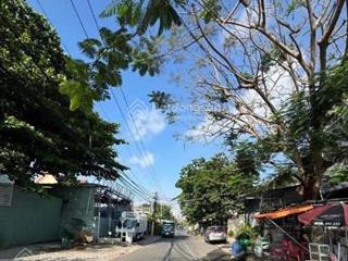 Mặt tiền khu sân golf thủ đức ra hoàng hữu nam  744m2 ngang 18m vuông vức full thổchỉ 42t tl mạnh