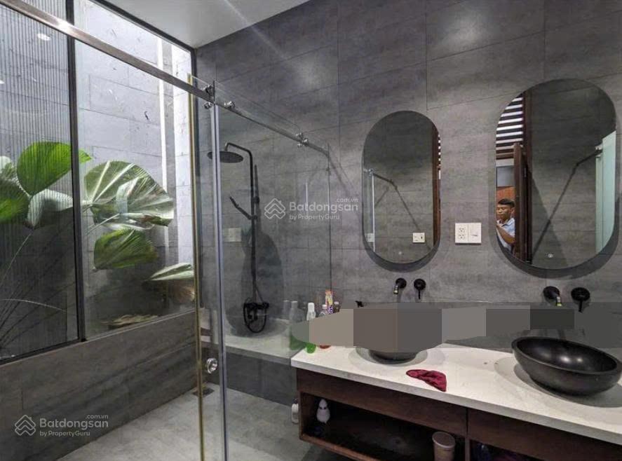 Biệt thự sân vườn đường hoàng hữu nam sau lưng bến xe miền đông mới  650m2 ngang 15m vuông đẹp