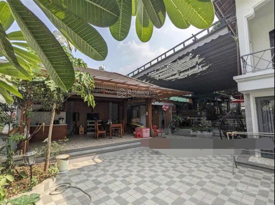 Biệt thự sân vườn đường hoàng hữu nam sau lưng bến xe miền đông mới  650m2 ngang 15m vuông đẹp