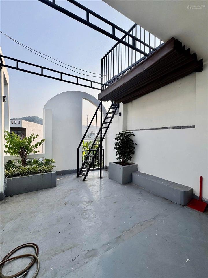 Nhà bán mặt tiền đào sư tích gần ngã ba huế 3 tầng dứoi 6tỷ