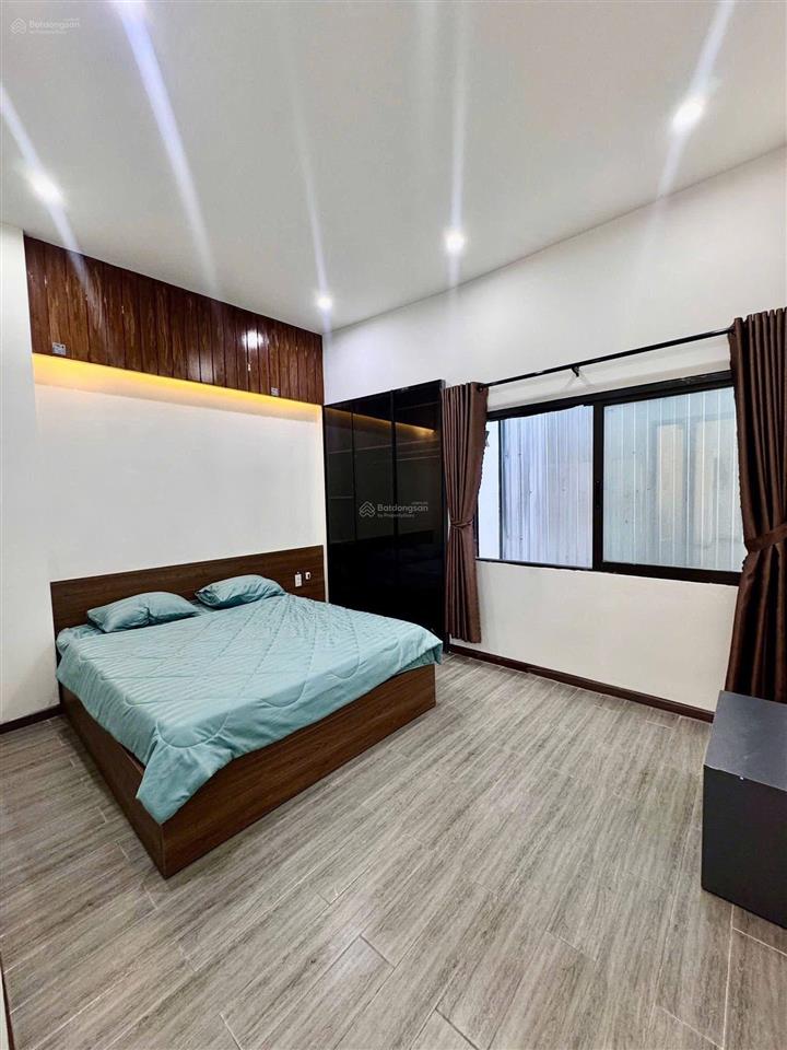 Nhà bán mặt tiền đào sư tích gần ngã ba huế 3 tầng dứoi 6tỷ