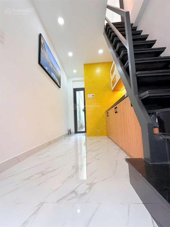 Bán nhà riêng 10m2, 1,86 tỷ view đẹp tại nguyễn thượng hiền, p 5, q.bình thạnh, hcm