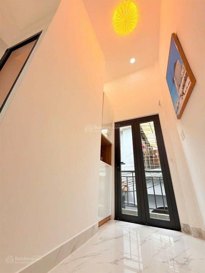 Bán nhà riêng 10m2, 1,86 tỷ view đẹp tại nguyễn thượng hiền, p 5, q.bình thạnh, hcm