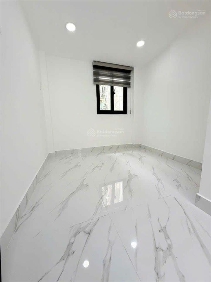 Bán nhà riêng 10m2, 1,86 tỷ view đẹp tại nguyễn thượng hiền, p 5, q.bình thạnh, hcm