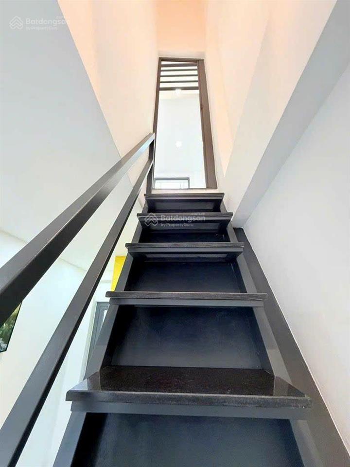 Bán nhà riêng 10m2, 1,86 tỷ view đẹp tại nguyễn thượng hiền, p 5, q.bình thạnh, hcm