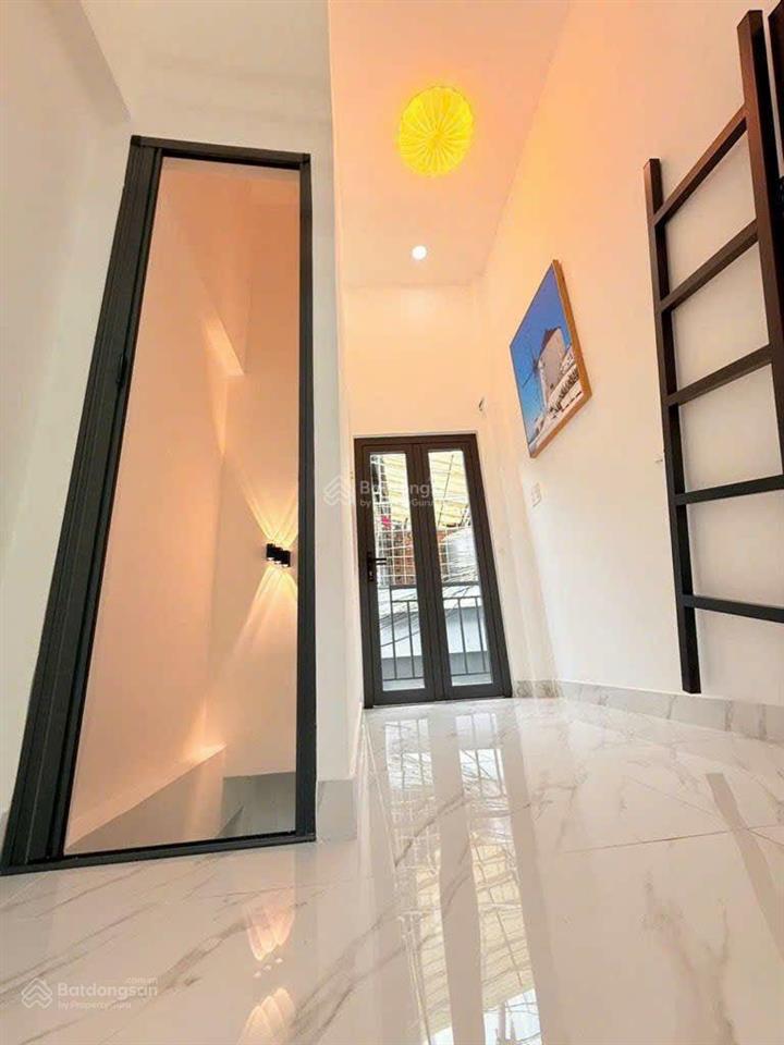 Bán nhà riêng 10m2, 1,86 tỷ view đẹp tại nguyễn thượng hiền, p 5, q.bình thạnh, hcm