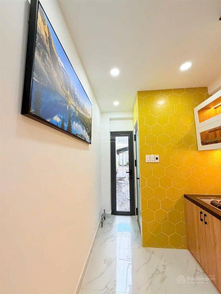 Bán nhà riêng 10m2, 1,86 tỷ view đẹp tại nguyễn thượng hiền, p 5, q.bình thạnh, hcm