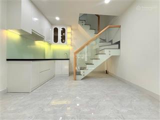 Hiếm  đinh bộ lĩnh  nhà mới 14m  3 tầng  2 pn 2wc  hẻm thông  full nội thất  2.75 tỷ