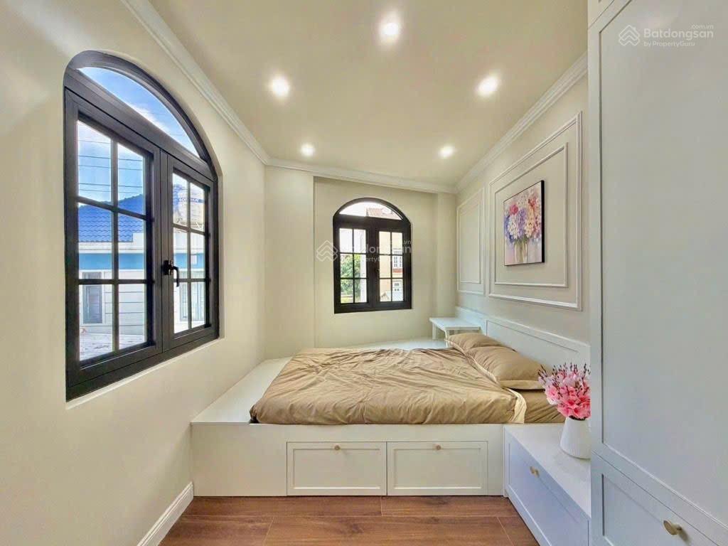 Bán nhà riêng tại đường phbán nhà riêng tại đường phạm văn đồng, 5,45 tỷ, 27m2, đẹp, nhiều tiện ích