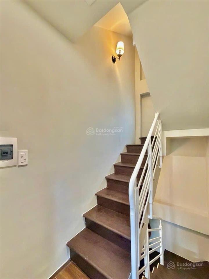 Bán nhà riêng tại đường phbán nhà riêng tại đường phạm văn đồng, 5,45 tỷ, 27m2, đẹp, nhiều tiện ích