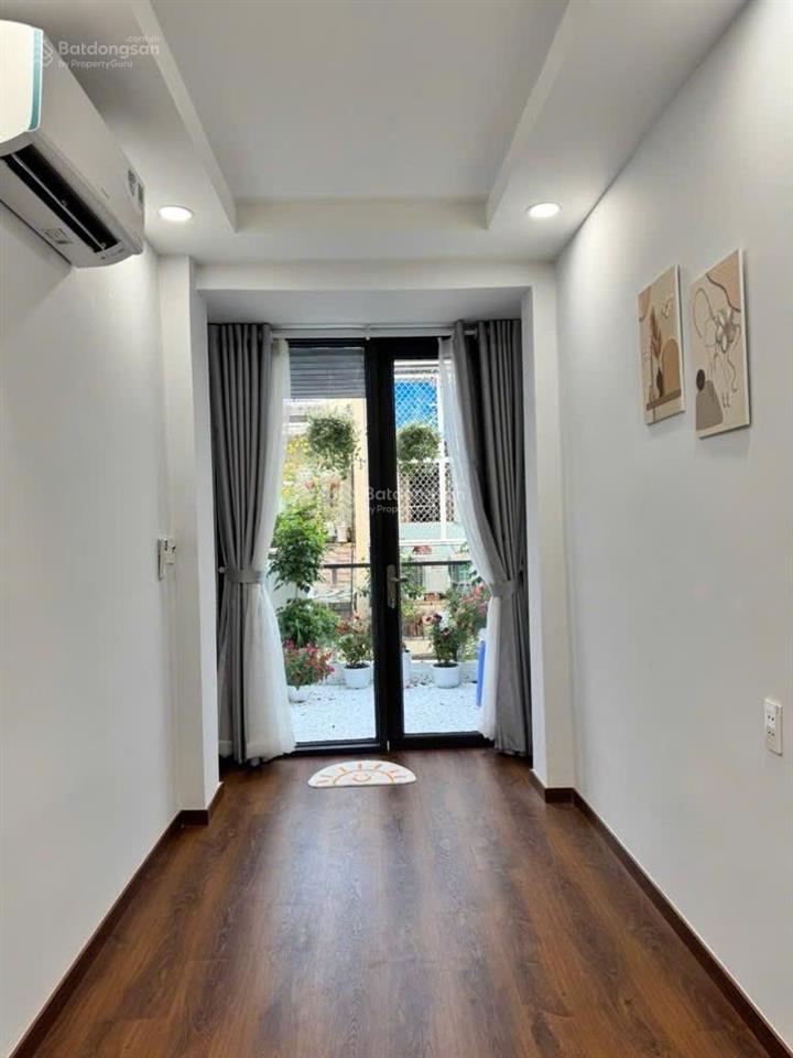 Hiếm  phú nhuận  hẻm xe hơi  full nội thất  30m2  2 tầng  nhà mới vào ở ngay  chỉ 4.2 tỷ