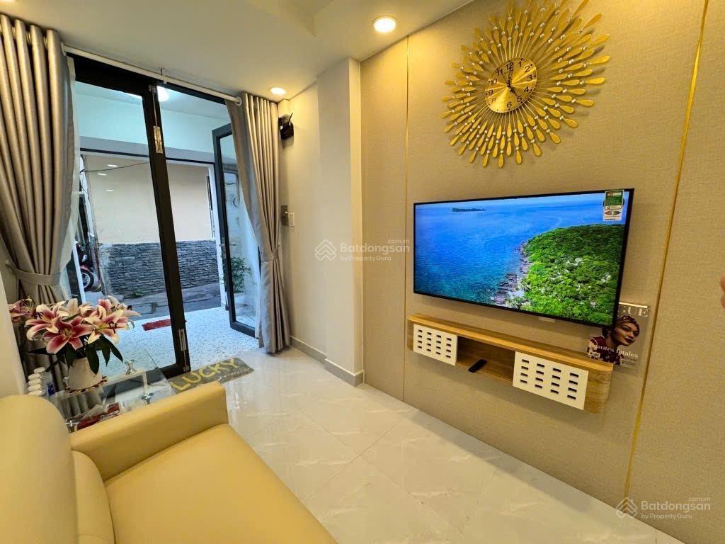 Hiếm  phú nhuận  hẻm xe hơi  full nội thất  30m2  2 tầng  nhà mới vào ở ngay  chỉ 4.2 tỷ
