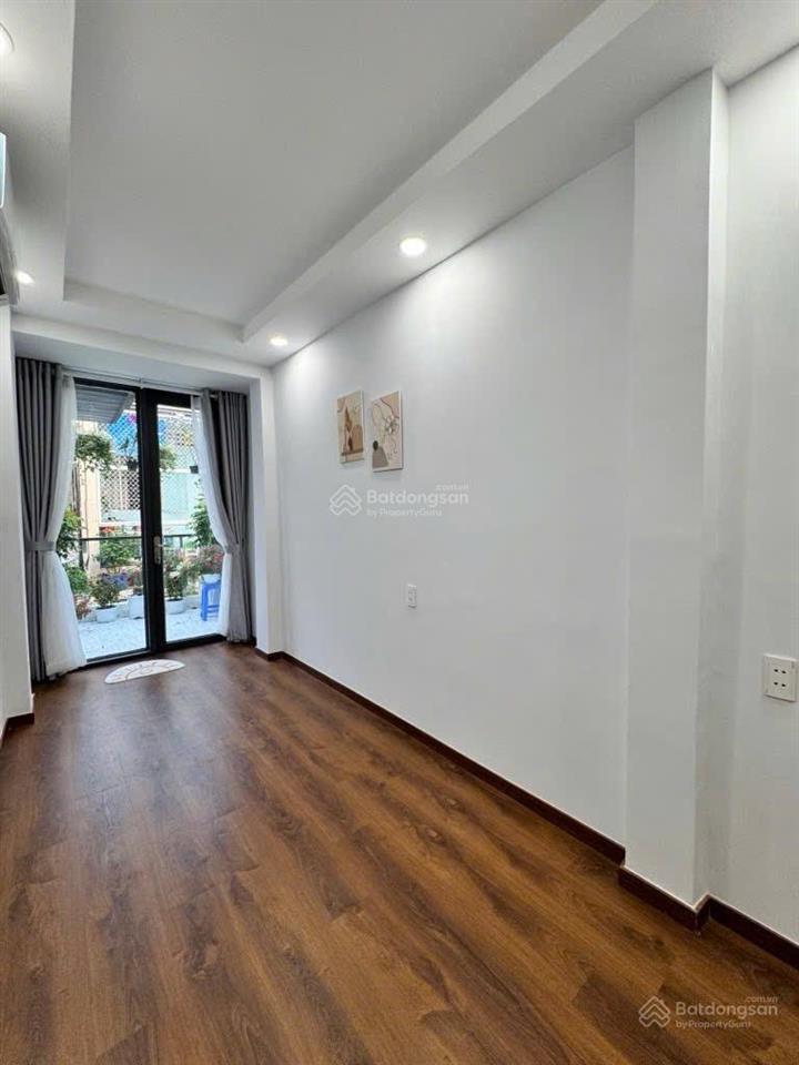 Hiếm  phú nhuận  hẻm xe hơi  full nội thất  30m2  2 tầng  nhà mới vào ở ngay  chỉ 4.2 tỷ