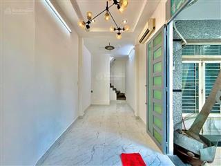 Hẻm ô tô đỗ cửa  27m2  4 tầng  thích quảng đức, phú nhuận  chỉ 4,45 tỷ