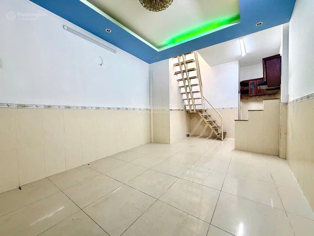Bán nhà khu nguyễn kiệm  27m2  2 tầng  chỉ 3,25 tỷ