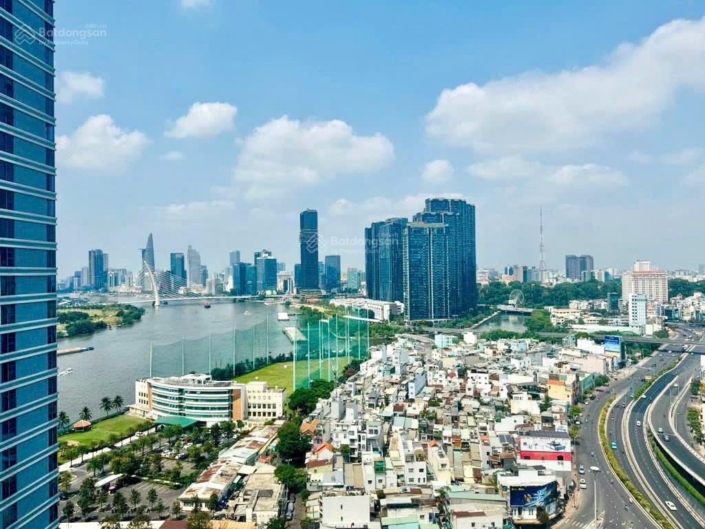 Hàng hiếm  giáp quận 1  chung cư ngay nguyễn hữu cảnh, view bitexco  45m2  shr  chỉ 3,65 tỷ