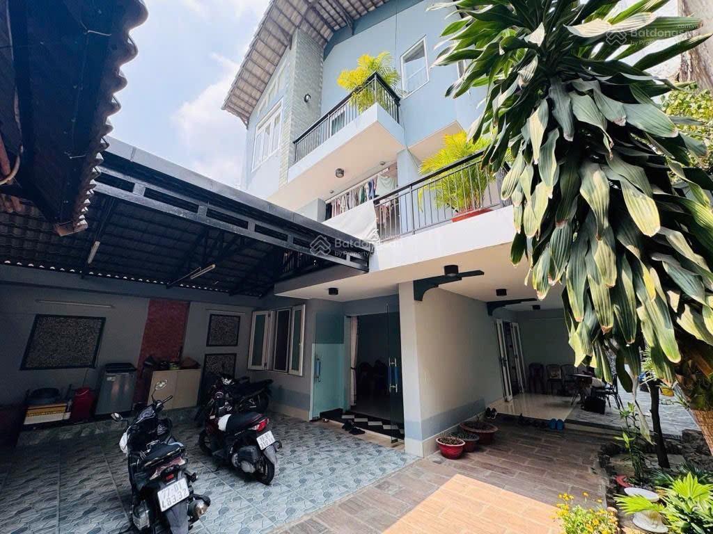  biệt thự 3 tầng  hẻm xe hơi  đường số 38, thủ đức  170m2  chỉ 15,9 tỷ