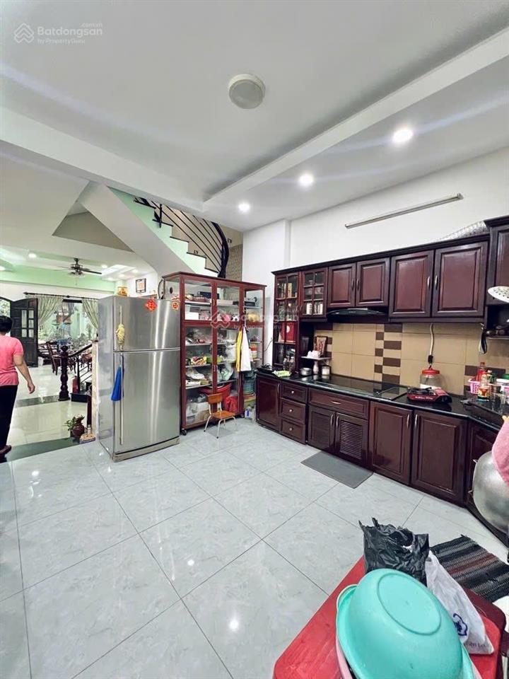 Bán nhà riêng tại đinh bộ lĩnh, 15,5 tỷ, 131m2, 4pn, 4wc, 3 tầng