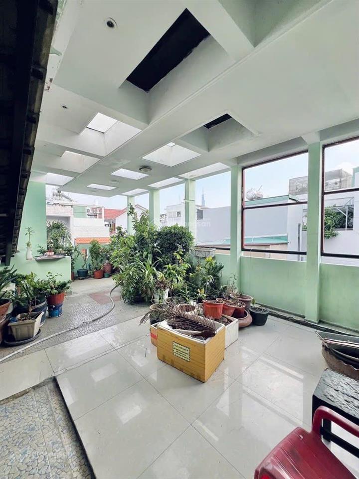 Bán nhà riêng tại đinh bộ lĩnh, 15,5 tỷ, 131m2, 4pn, 4wc, 3 tầng