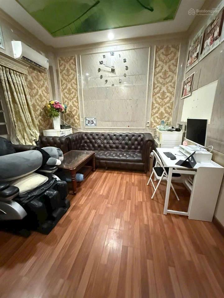 Giảm 3 tỷ, mặt tiền huỳnh văn bánh 6 tầng, 180m2, ko lộ giới, nhà mới dòng tiền cao, chốt 9,4 tỷ