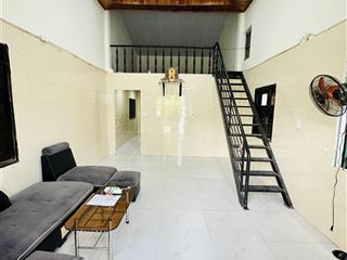 Chính chủ ko qua trung gian cần bán nhà gác lửng nở hậu  thôn triêm đông 2  điện bàn