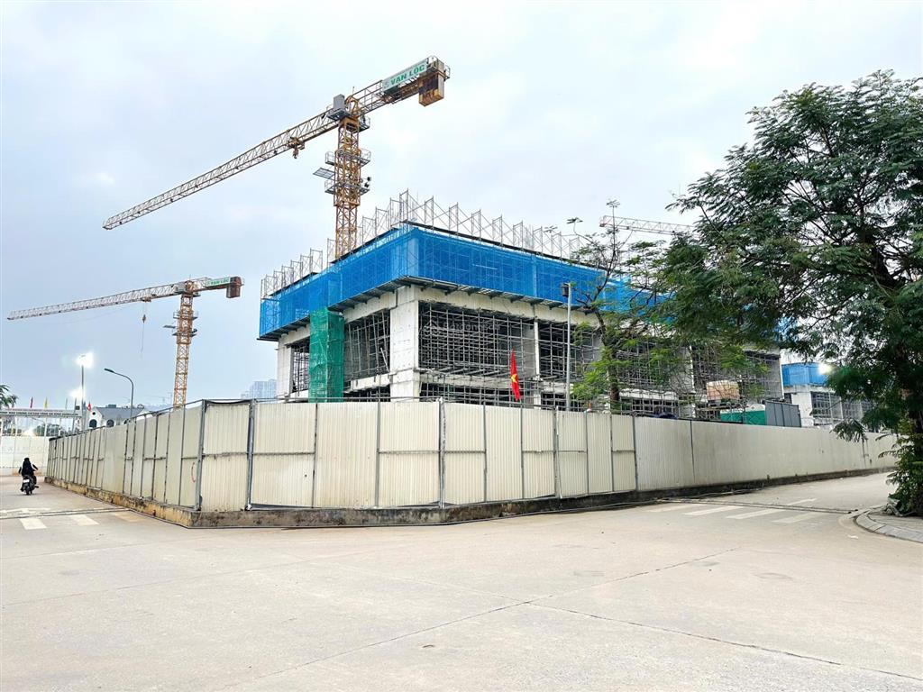 Bán nhanh căn hộ 3 phòng ngủ hoa hậu, 92.2m2, tầng 10, giá 7.x tỷ giá rẻ nhất thị trườngthg lượng