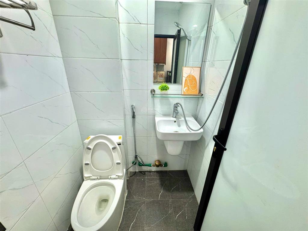 Cho thuê cc mini 1pn, 1wc, 22m², 5,3 triệu tại ngõ 6 quần ngựa, ba đình, hà nội