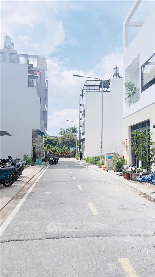 Chủ cần bán gấp lô 50m2, gần chợ mỹ nga. cách aeonmall 8 phút. giá 3,5 tỷ