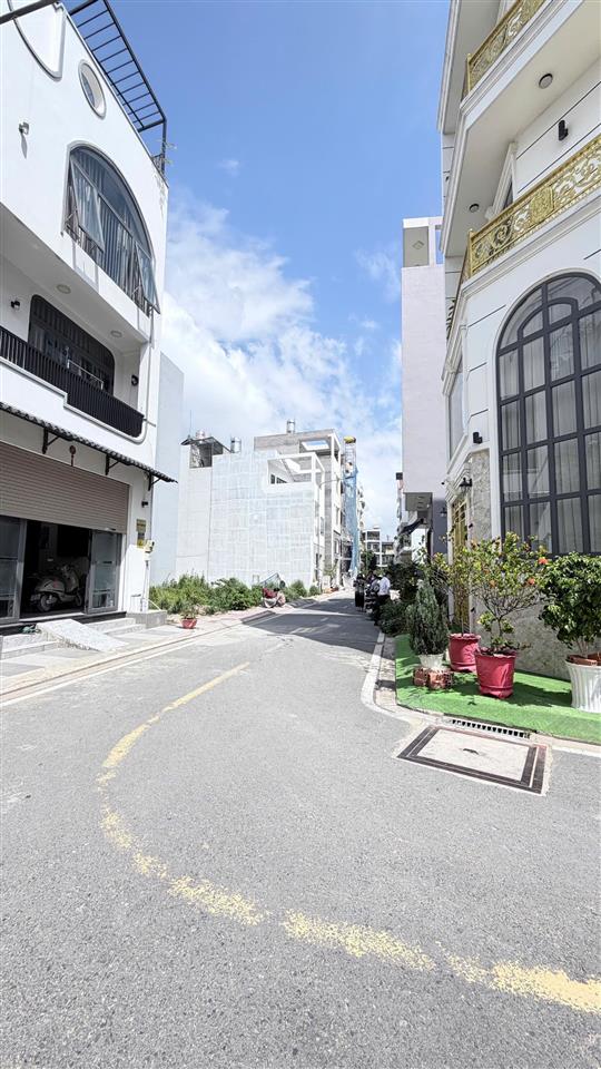 Chủ cần bán gấp lô 50m2, gần chợ mỹ nga. cách aeonmall 8 phút. giá 3,5 tỷ