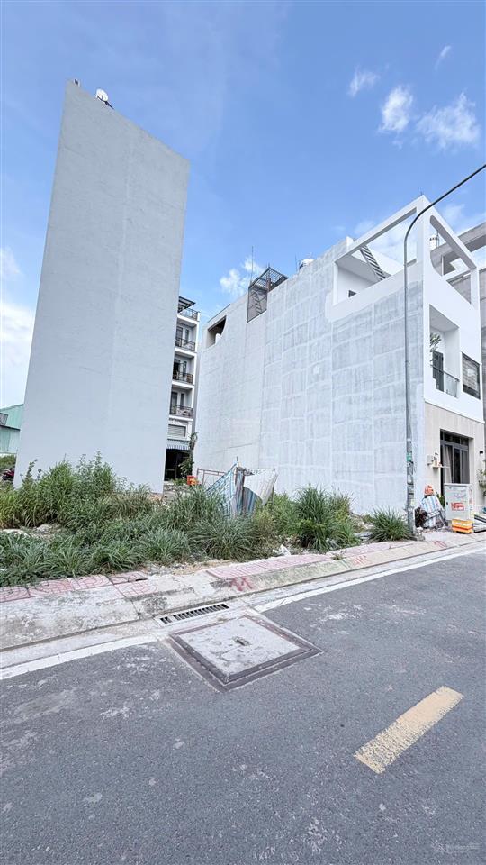 Chủ cần bán gấp lô 50m2, gần chợ mỹ nga. cách aeonmall 8 phút. giá 3,5 tỷ