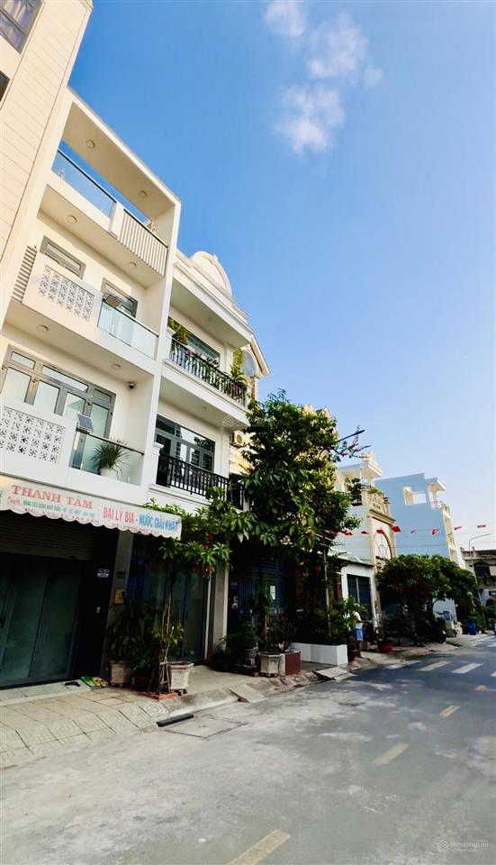 Chính chủ gửi bán gấp lô đất đường tây lân, hương lộ 2 đi vô. cách bv bình tân 1km