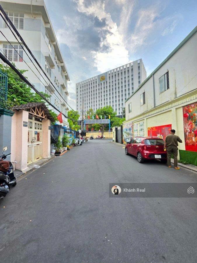 Siêu phẩm mặt tiền nguyễn trãi q1  ngang hiếm 6.8m  4 tầng  giá đầu tư tốt