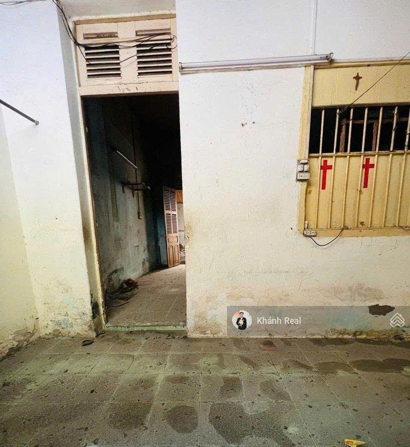 Siêu phẩm phường bến thành q1  cách mặt tiền lý tự trọng 15m  ngang 4.55m vuông vức