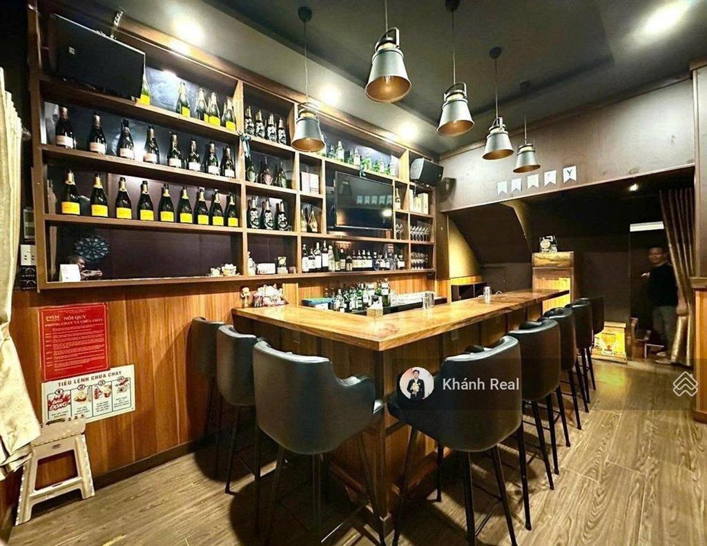 Siêu phẩm khu phố nhật lê thánh tôn q1  4 tầng  đang có dòng tiền kinh doanh bar & chdv