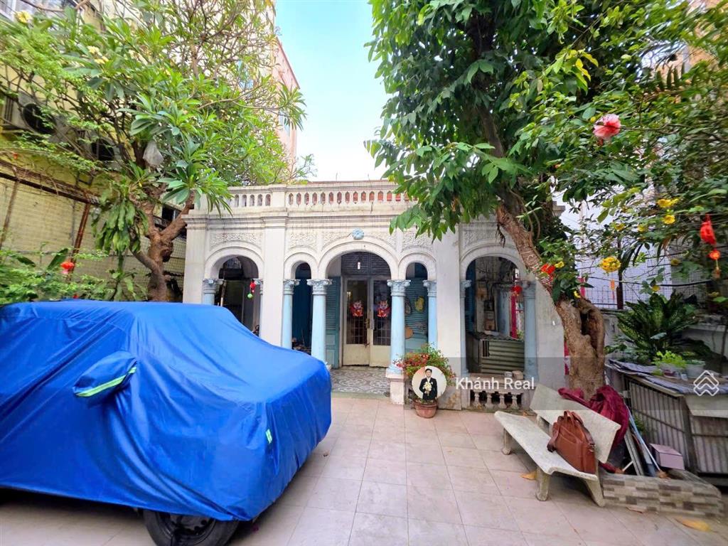 Nhà riêng bán tại trần đình xu, q1, 59 tỷ, 266 m2, view đẹp, giá tốt