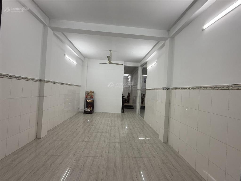 Cho thuê nhà nguyên căn mặt tiền số 54 bàu cát 2, phường 14, quận tân bình