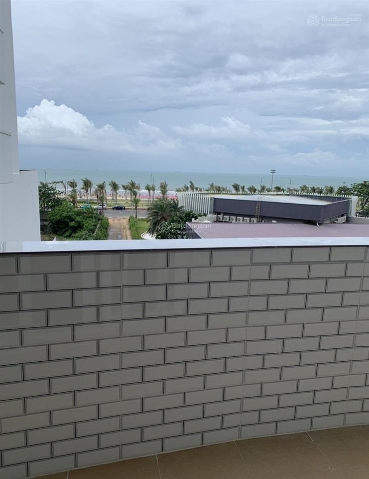 Chính chủ cần bán căn hộ chung cư đối diện biển, chung cư 22 tầng, 165a thùy vân, 90.4m2