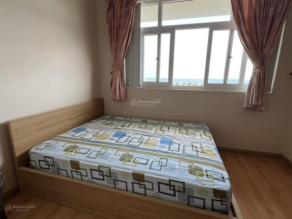 Chính chủ cần bán căn hộ chung cư đối diện biển, chung cư 22 tầng, 165a thùy vân, 90.4m2