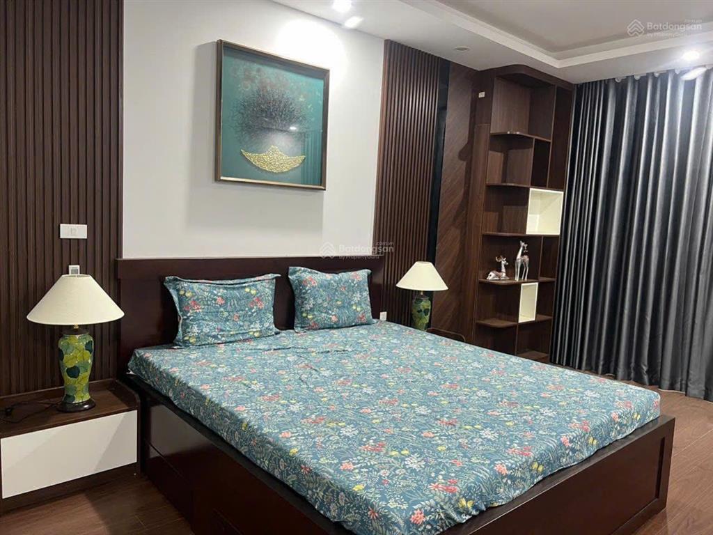 Chính chủ gửi bán căn liền kề full nội thất, giá chỉ 17 tỷ, chỉ cần mang vali đến là ở được luôn