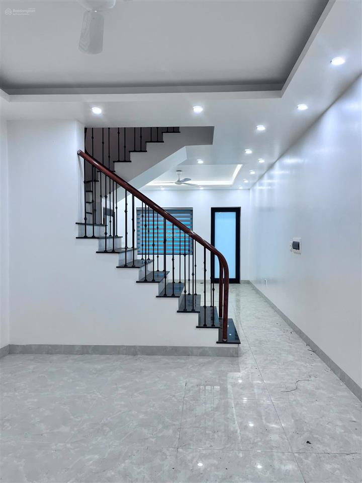 Hàng hiếm xuân phương nhà đẹp có thang máy kết hợp view hồ chill chill
