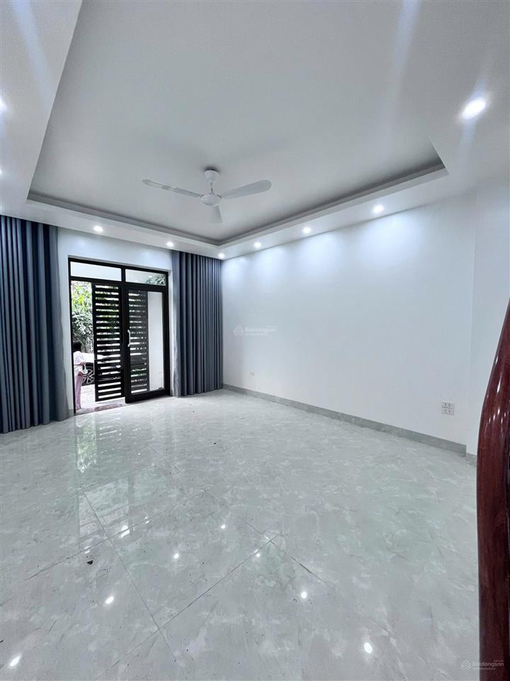 Hàng hiếm xuân phương nhà đẹp có thang máy kết hợp view hồ chill chill