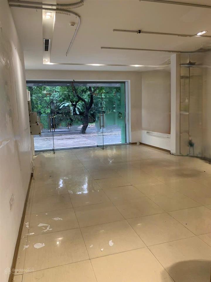 Lk hoàn thiện, view đường lớn sầm uất đáp ứng đa dạng nhu cầu kinh doanh và ở sinh hoạt gia đình