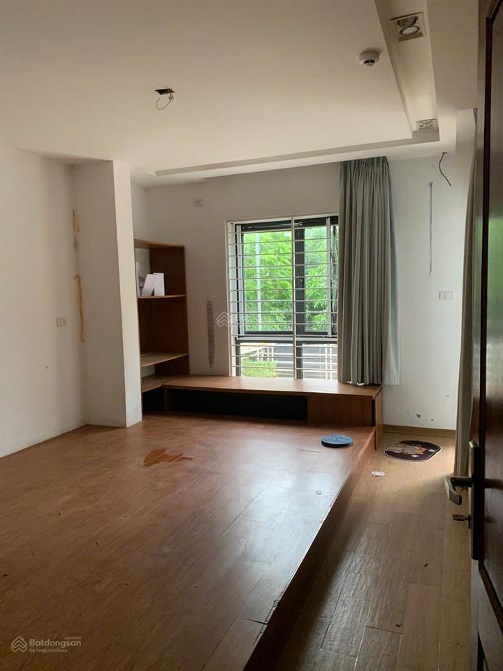 Lk hoàn thiện, view đường lớn sầm uất đáp ứng đa dạng nhu cầu kinh doanh và ở sinh hoạt gia đình