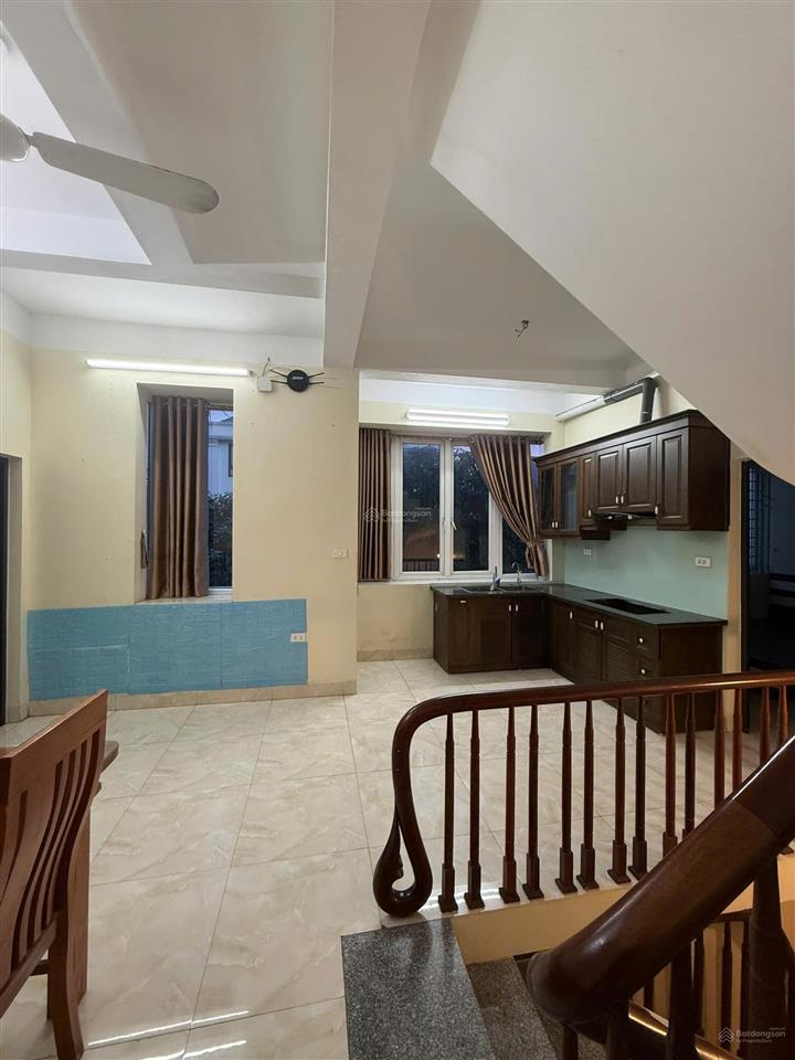 Căn liền kề đẹp đáp ứng tốt cả 2 tiêu chí kinh doanh + sinh hoạt gia đình!
