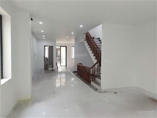 Lk hoàn thiện hiếm có tại an lạc, nằm trên trục chính gần chung cư, tiềm năng kinh doanh tốt cho dn
