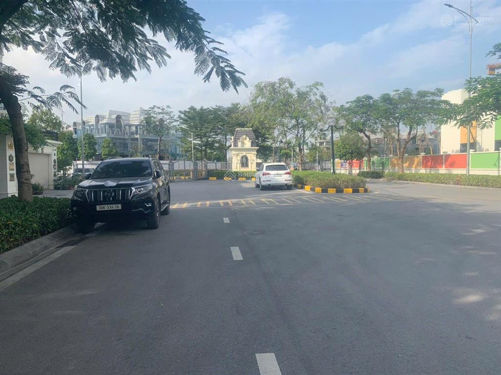 Cho thuê lk an lạc green symphony có thang máy